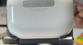 Used
													Apple AirPods Pro 2 - Lightning, photo 1 of 5