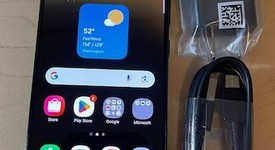 Mint
													Samsung Galaxy S22 - AT&T, Black, 128 GB, 8 GB, SM-S901U, photo 1 of 8