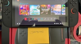Mint
													Nintendo Switch 2 - Red & Blue, Standard, photo 3 of 18