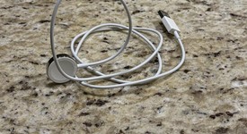 Good
													Apple Watch Series 7 45mm - Verizon, Gold, A2477 - Cellular, Stainless, photo 5 of 9