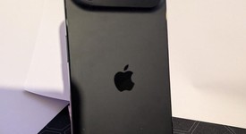 Mint
													Apple iPhone Air - Unlocked, Space Black, 512 GB, A3260, photo 5 of 10