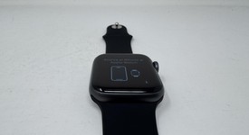 Good
													Apple Watch Series 4 40mm - Unlocked, Gray, A1975 - Cellular, Aluminum, photo 3 of 6