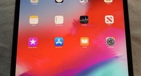 Good
													Apple iPad Pro 12.9" 3rd Gen 2018 - AT&T, Gray, 512 GB, A2014, photo 2 of 11