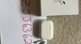 Used
													Apple AirPods Pro 1st Gen - MagSafe Case, photo 1 of 12