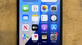 Fair
													Apple iPhone SE 3rd Gen 2022 - T-Mobile, Midnight, 64 GB, A2595, photo 1 of 10