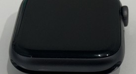 Good
													Apple Watch Series 4 44mm - Unlocked, Gray, A1976 - Cellular, Aluminum, photo 3 of 7