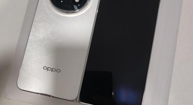 Mint
													Oppo Find N5 - Unlocked Non-US, Misty White, 512 GB, 16 GB, photo 5 of 9