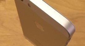 Good
													Apple iPhone SE 1st Gen 2016 - Sprint, Silver, 64 GB, A1723, photo 5 of 7