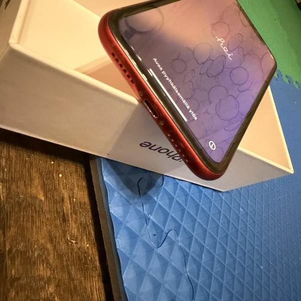 Apple iPhone 11 - Unlocked, 128 GB, Red, A2111