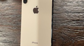 Good
													Apple iPhone Xs Max - AT&T, Gold, 64 GB, A1921, photo 3 of 5