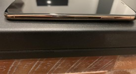 Mint
													Apple iPhone Xs Max - Sprint, Gold, 64 GB, A1921, photo 5 of 7