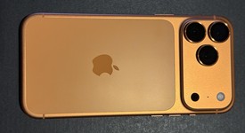 Mint
													Apple iPhone 17 Pro Max - Unlocked, Cosmic Orange, 256 GB, A3257, photo 3 of 8