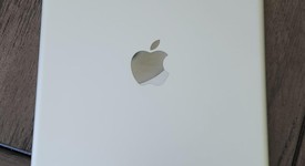 Mint
													Apple iPad Air - Wi-Fi, Gray, 16 GB, photo 2 of 14