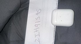 Used
													Apple AirPods 2nd Gen - Wireless Case, photo 3 of 4