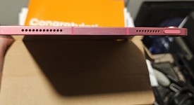 Mint
													Apple iPad 10th Gen - Unlocked, Pink, 64 GB, A2757, photo 3 of 5