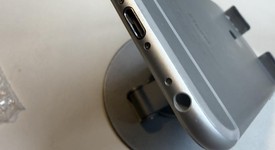 Good
													Apple iPhone 6 - AT&T, Silver, 64 GB, A1549, photo 3 of 7