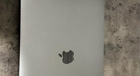 Good
													MacBook Pro 2017 (With Touch Bar) - 13" - I5, Gray, 256 GB, 8 GB, photo 3 of 10