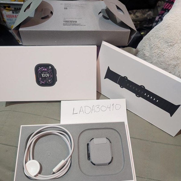 Apple Watch Ultra 3 49mm - Unlocked, Black, A3281