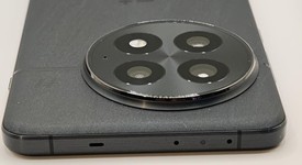 Mint
													OnePlus 13 - Unlocked, Black Eclipse, 512 GB, 16 GB, photo 4 of 8