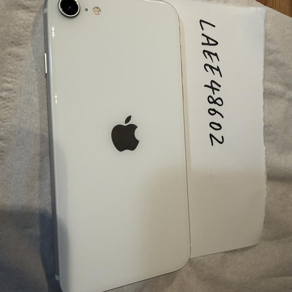 Apple iPhone SE 2nd Gen 2020 - Unlocked, 128 GB, White, A2275