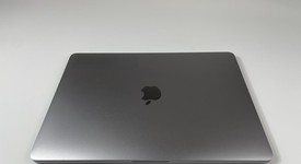 Fair
													MacBook Pro 2016 (With Touch Bar) - 13" - Gray, 512 GB, 16 GB, photo 5 of 8