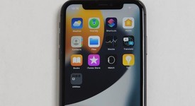 Mint
													Apple iPhone 11 - Unlocked, Black, 64 GB, A2111, photo 1 of 6