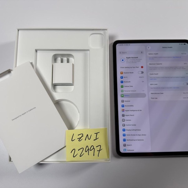 Apple iPad Pro 11 inch (M4) 2024 - Unlocked, 1 TB, Silver, 16 GB, A2837, Standard Glass