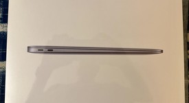 New
													MacBook Air 2020 - 13" - Apple M1, Gray, 256 GB, 8 GB, photo 2 of 5