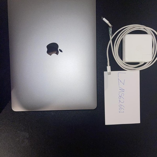 MacBook Pro 2020 - 13 inch - 256 GB, Gray, 8 GB, Intel Core i5