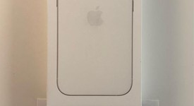 Mint
													Apple iPhone 16 - Verizon, White, 128 GB, A3081, photo 1 of 12