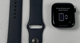 Good
													Apple Watch SE 2nd Gen 44mm - Midnight, A2723 - GPS, Aluminum, photo 1 of 8