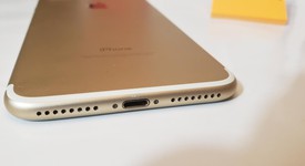Fair
													Apple iPhone 7 Plus - Sprint, Gold, 128 GB, A1661, photo 5 of 7