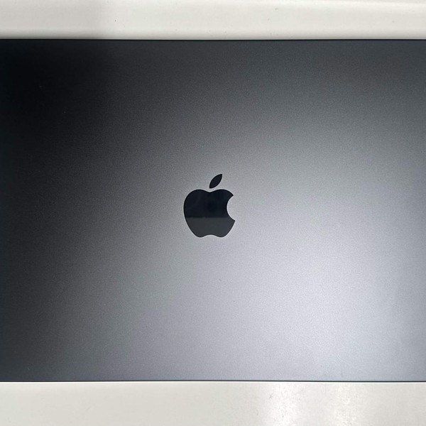 MacBook Pro Late 2023 (M3) - 16 inch - 1 TB, Black, 48 GB, Apple M3 Max 16-core, 40-core GPU