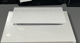 New
													MacBook Air 2020 - 13" - Apple M1, Gray, 256 GB, 8 GB, photo 2 of 3