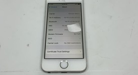 Good
													Apple iPhone SE 1st Gen 2016 - Unlocked, Silver, 32 GB, A1723, photo 3 of 10