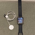 Good Apple Watch SE 2nd Gen 40mm - Midnight, A2722 - GPS, Aluminum