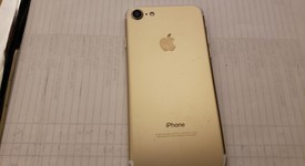 Good
													Apple iPhone 7 - Verizon, Gold, 256 GB, A1660, photo 3 of 3