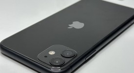 Mint
													Apple iPhone 11 - Unlocked, Black, 64 GB, A2111, photo 3 of 7