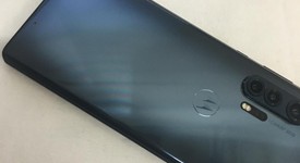 Fair
													Motorola Edge Plus - Verizon, Gray, 256 GB, 12 GB, photo 2 of 8