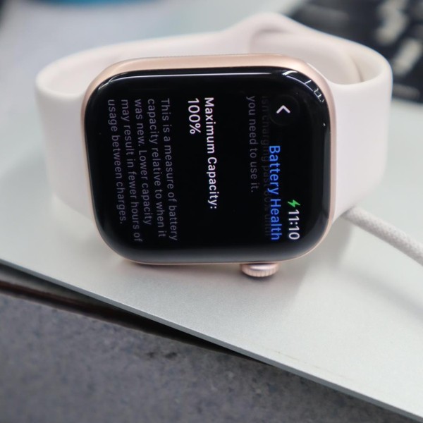 Apple Watch Series 10 42mm - Unlocked, Rose Gold, A3001 - Cellular, Aluminum