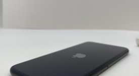 Mint
													Apple iPhone SE 3rd Gen 2022 - Unlocked, Midnight, 64 GB, A2595, photo 5 of 5