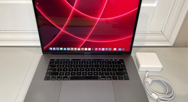Good
													MacBook Pro 2018 (With Touch Bar) - 15" - I7, Gray, 512 GB, 16 GB, photo 1 of 8