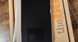 Mint
													Samsung Galaxy S22 - Xfinity, Rose Gold, 128 GB, 8 GB, SM-S901U, photo 2 of 3