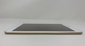 Mint
													Apple iPad 5th Gen - Wi-Fi, Gold, 32 GB, A1822, photo 5 of 6