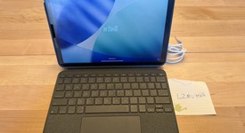 Mint
													Apple iPad Air 5th Gen - Wi-Fi, Gray, 64 GB, A2588, photo 5 of 6