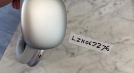 Used
													Apple AirPods Max - Silver, photo 2 of 8