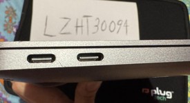 Fair
													MacBook Air 2020 - 13" - I5, Gray, 512 GB, 8 GB, photo 3 of 6