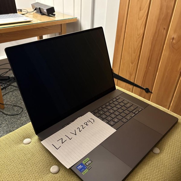 Asus ROG Zephyrus G16 (2024) GU605 - 1 TB, Black, 16 GB, Intel Core Ultra 9