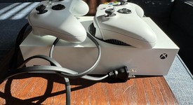 Good
													Xbox Series S (2020) - White, 512 GB, photo 1 of 3