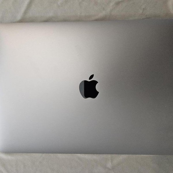 MacBook Pro 2020 - 13 inch - 512 GB, Gray, 16 GB, Intel Core i5